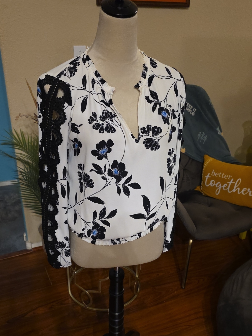 White House Black Market Black & White Floral Blouse with Crochet Sleeves